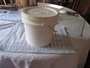 bucket to store the bread dough